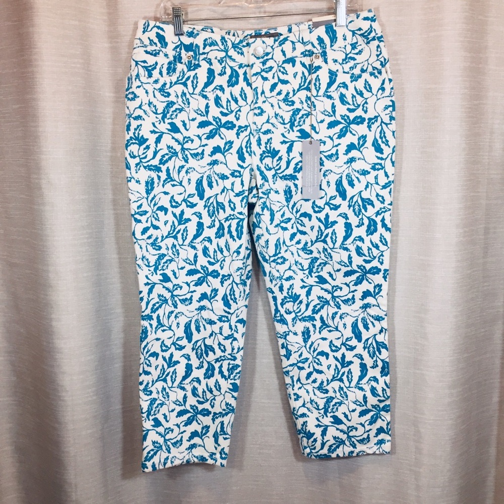 Chico’s Crop Leg Jeans NWT Women Size 2 or 12/14